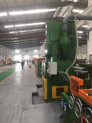 Kleine Gusse kein Problem holen Sie sich die Q327 Auto-Rost-Reinigung Crawler Shot Blasting-Maschine